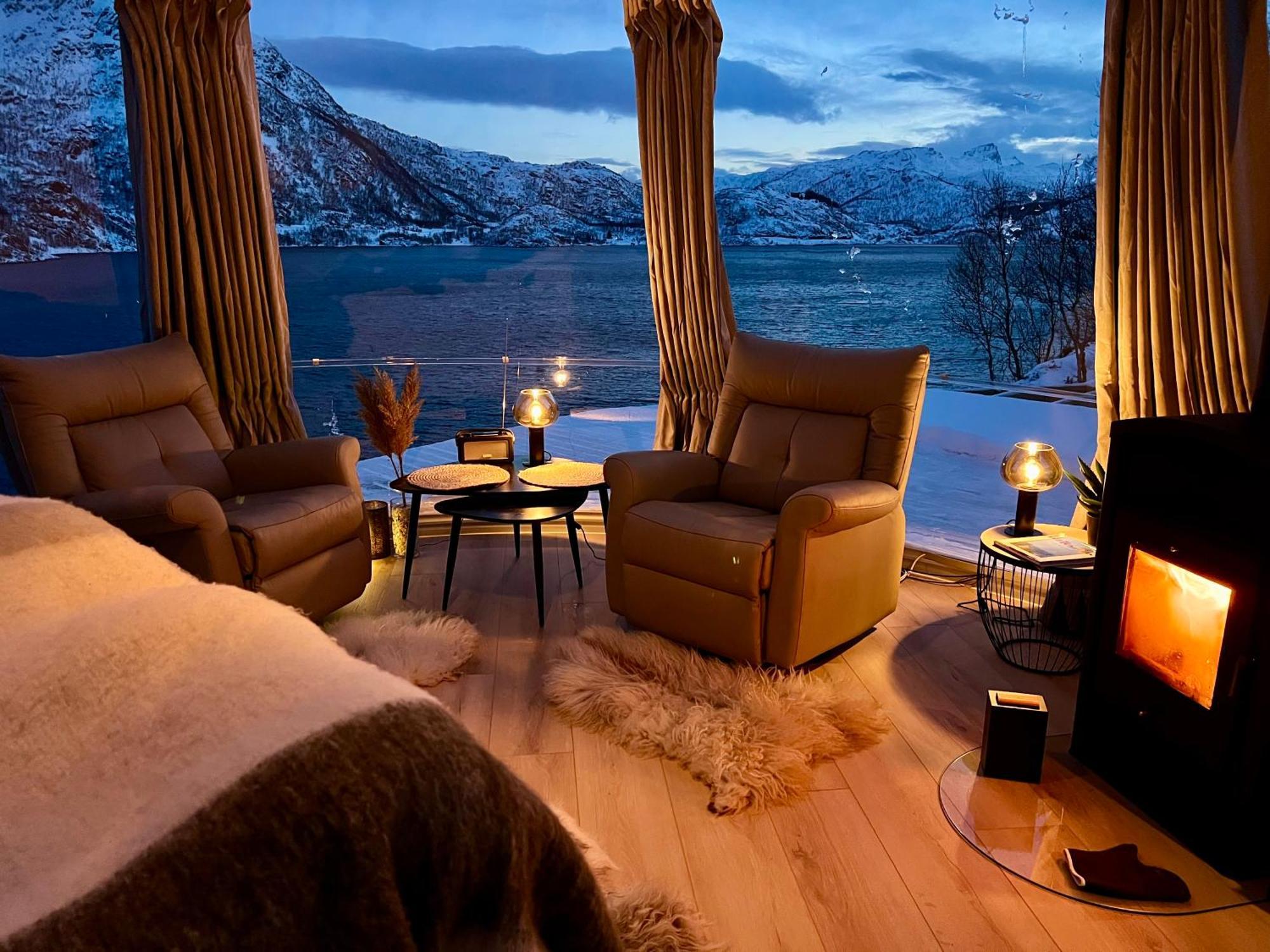 Lofoten Glampingdome Myrland Exterior photo